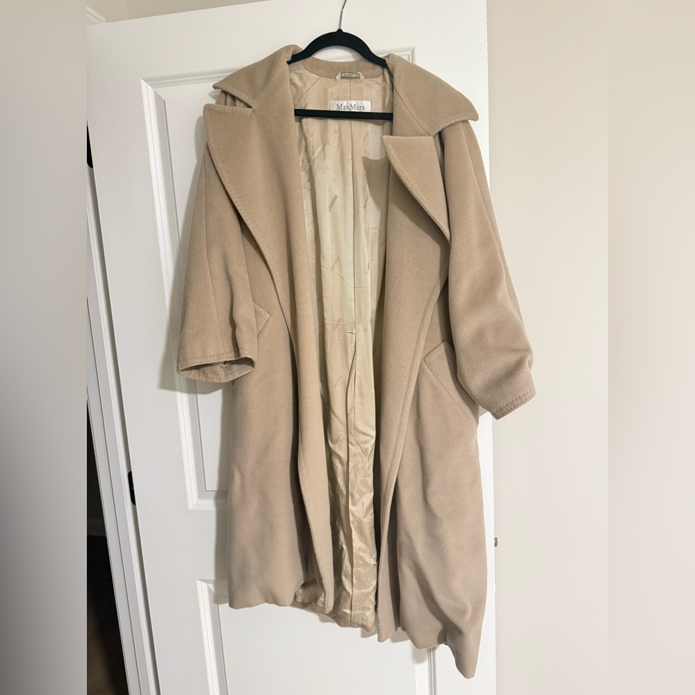 MaxMara Women’s Beige Wool Coat size 12